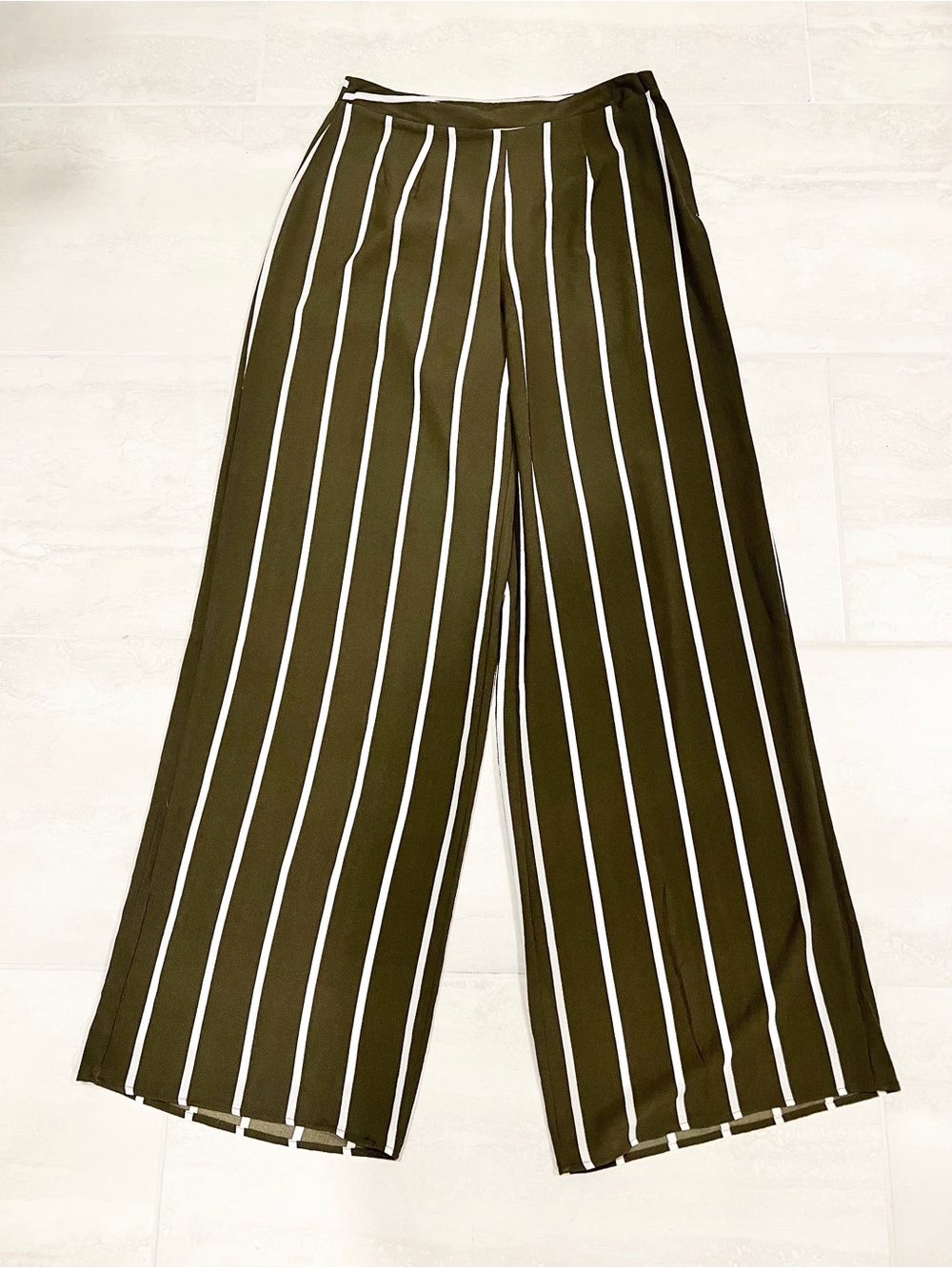 Charlotte Russe Olive Green Wide-Leg Striped Pants